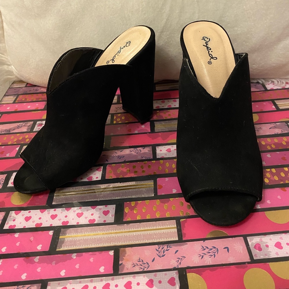 Black heels